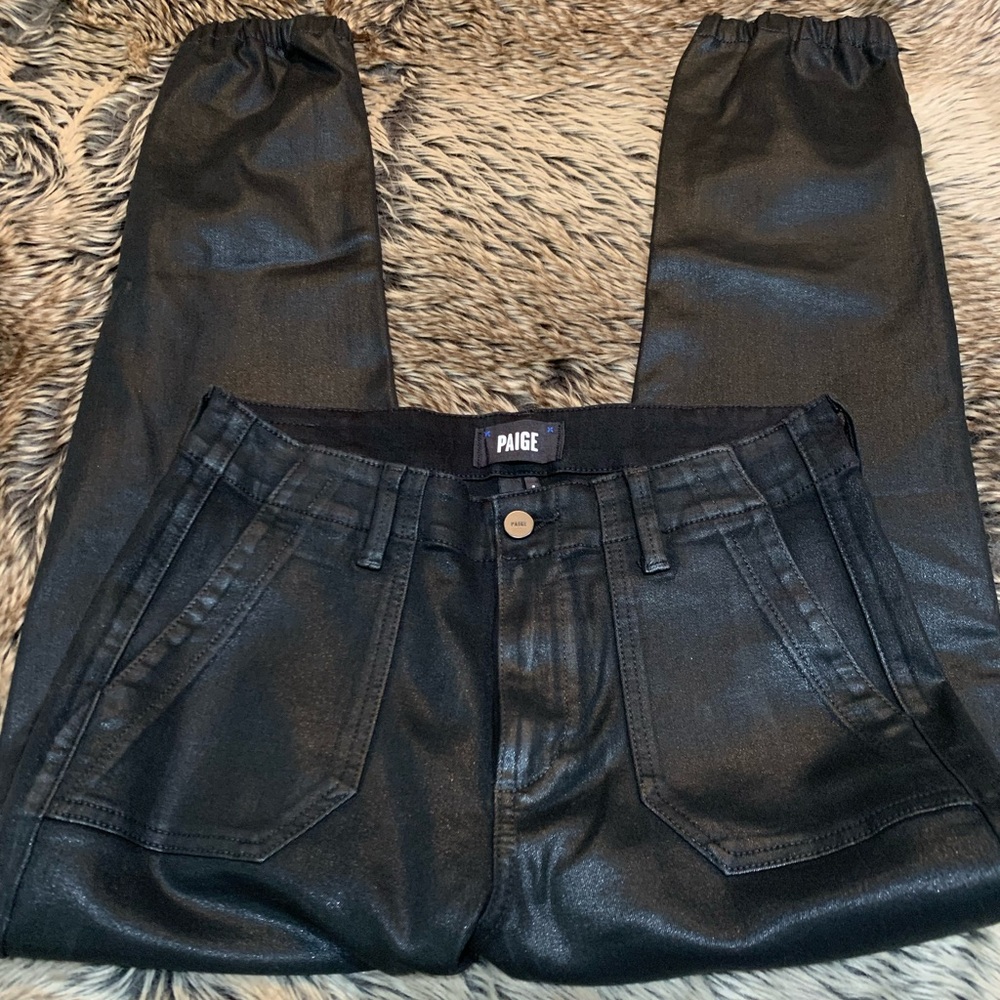 Paige mayslie black Luxe Coated jogger
size 27